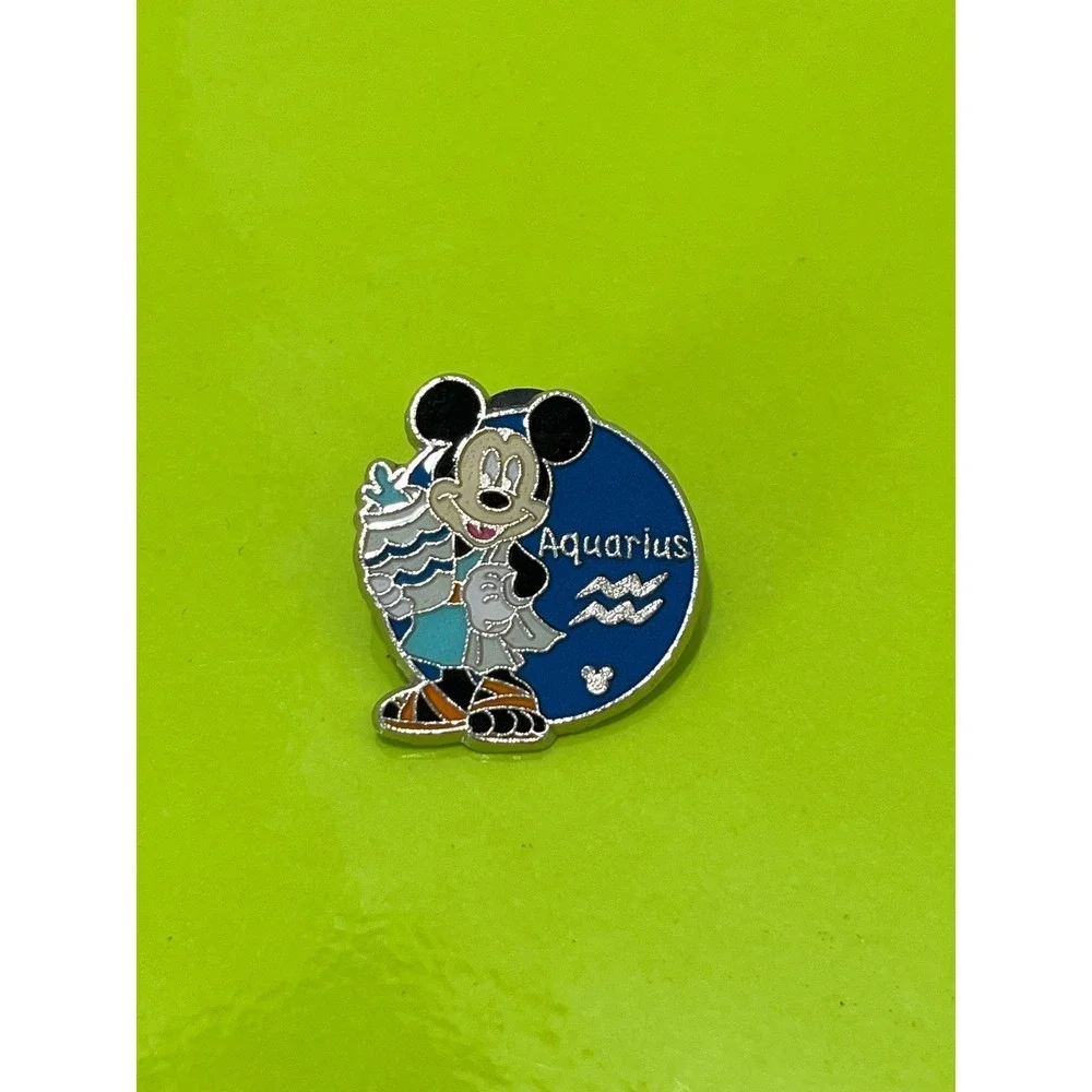 Disney Hidden Mickey‎ Pin Aquarius Mickey Mouse Zodiac Series 11 of 12 Blue